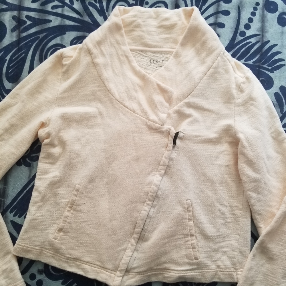 Ann Taylor Loft cream diagonal zipper sweater